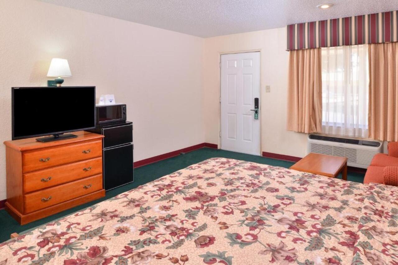 Americas Best Value Inn Lubbock East Zewnętrze zdjęcie