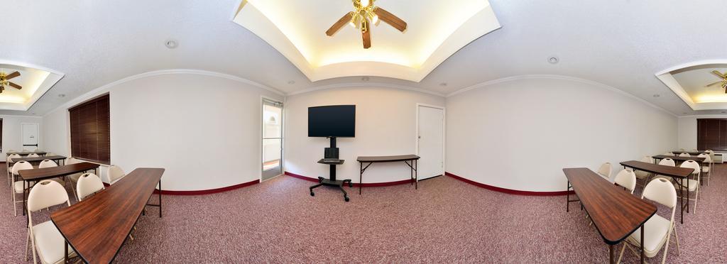 Americas Best Value Inn Lubbock East Zewnętrze zdjęcie