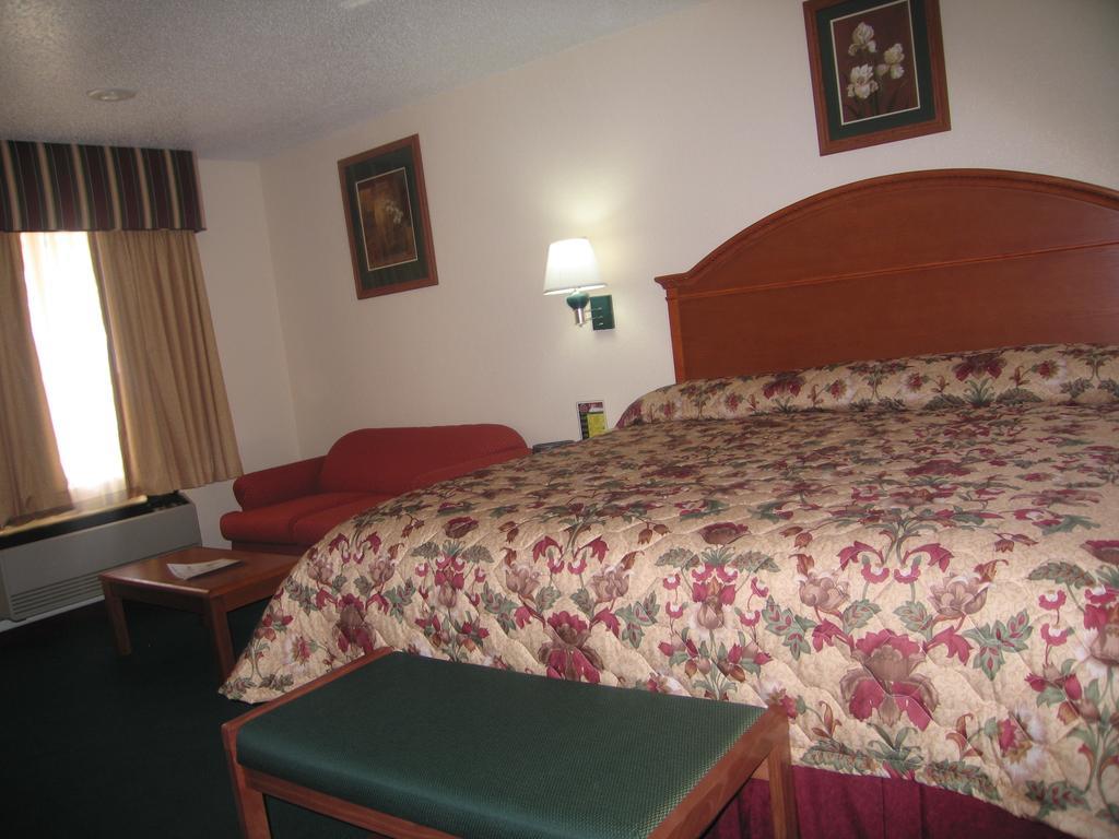 Americas Best Value Inn Lubbock East Zewnętrze zdjęcie