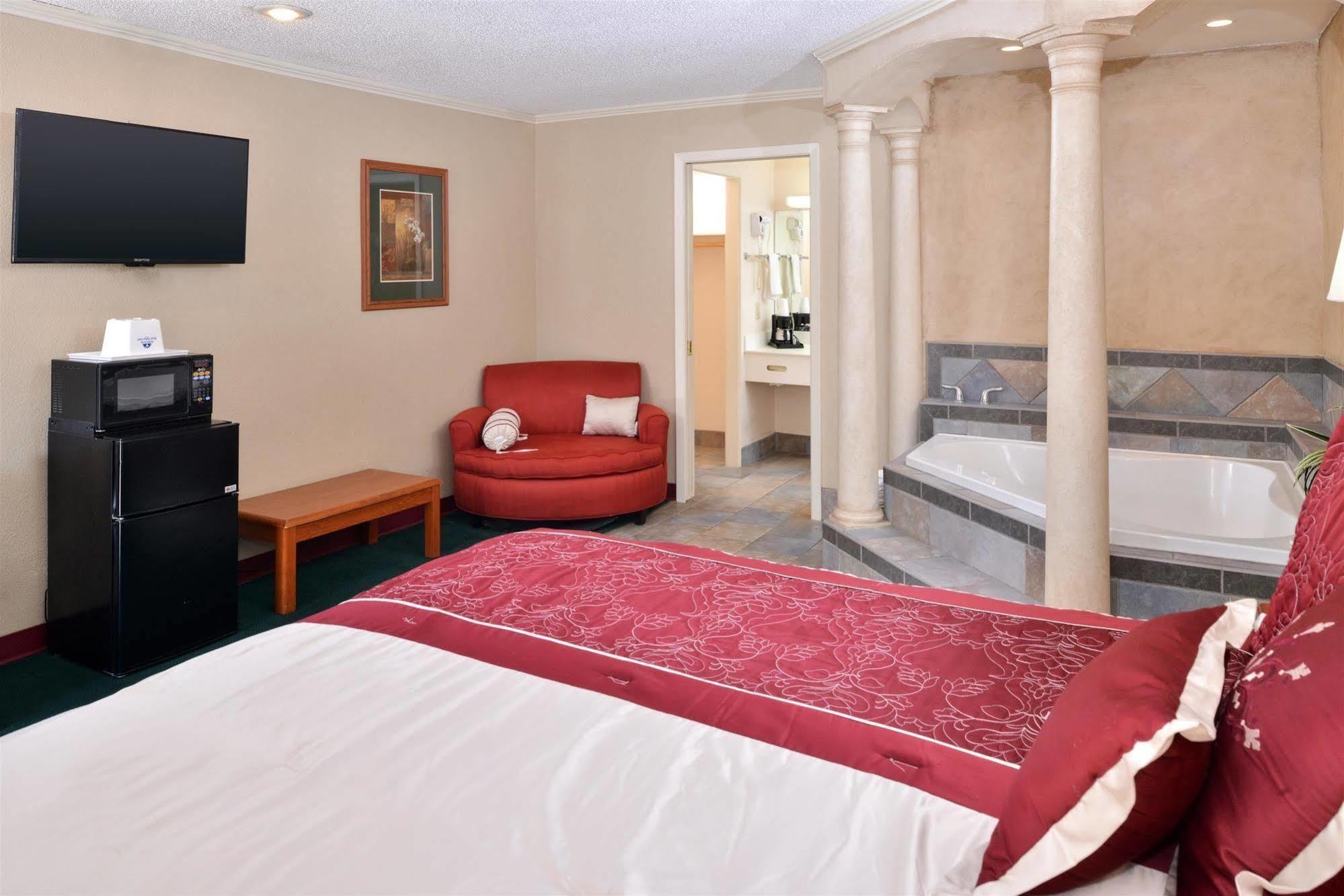 Americas Best Value Inn Lubbock East Zewnętrze zdjęcie