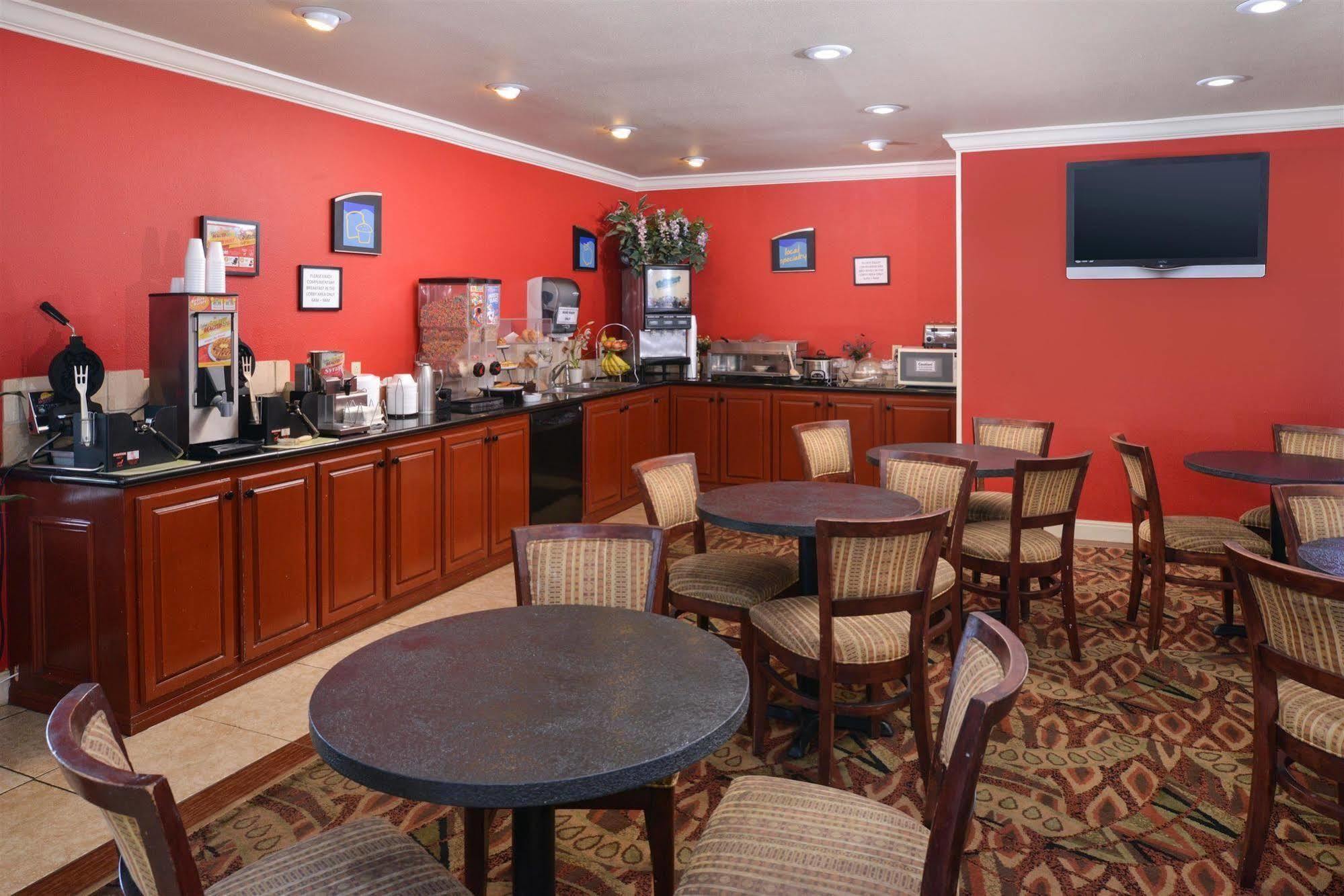 Americas Best Value Inn Lubbock East Zewnętrze zdjęcie