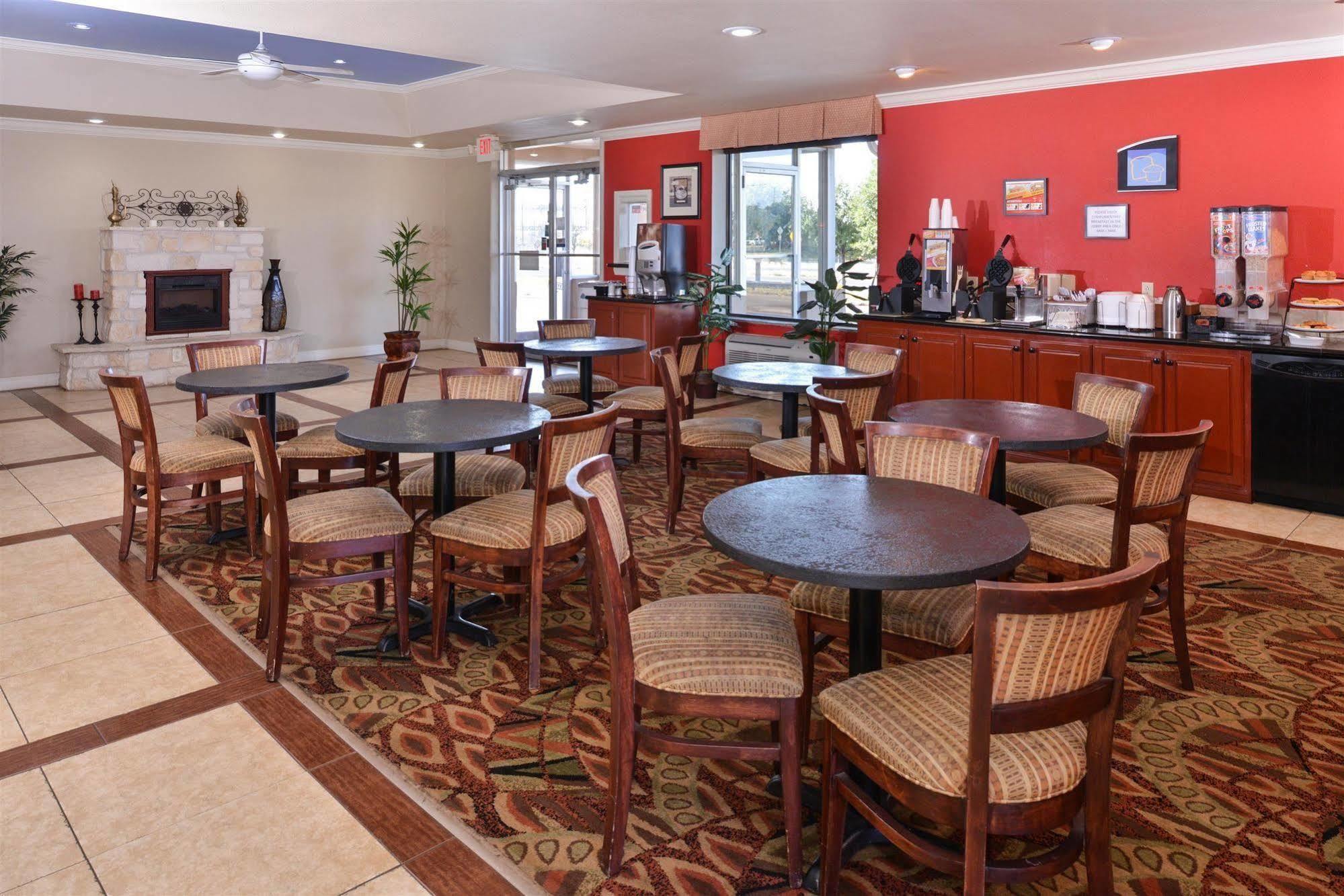 Americas Best Value Inn Lubbock East Zewnętrze zdjęcie