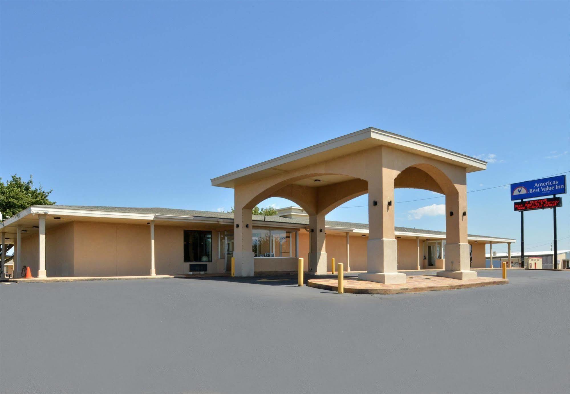 Americas Best Value Inn Lubbock East Zewnętrze zdjęcie
